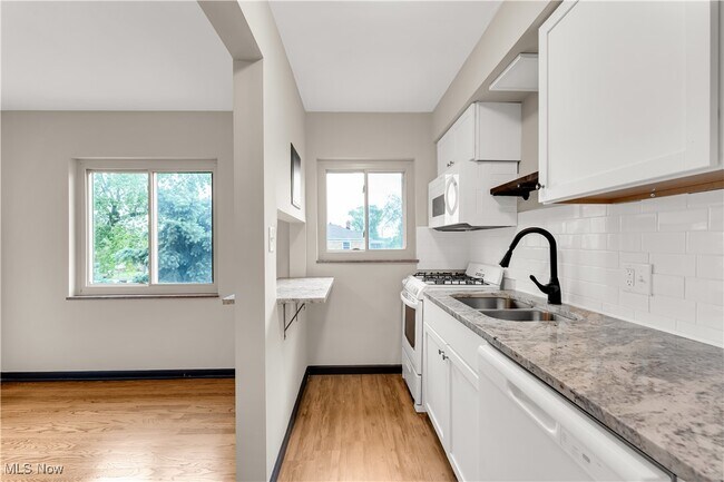 Building Photo - 5235 State Rd