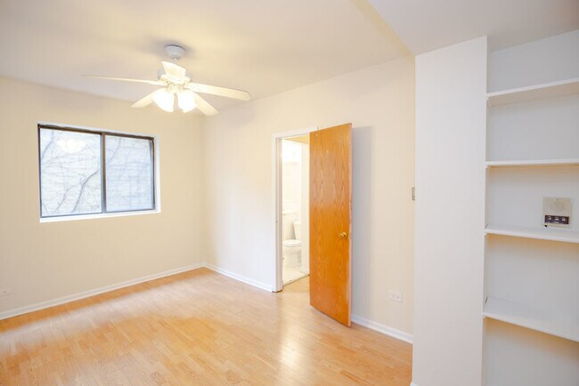 Building Photo - 1430 N Dearborn Pkwy