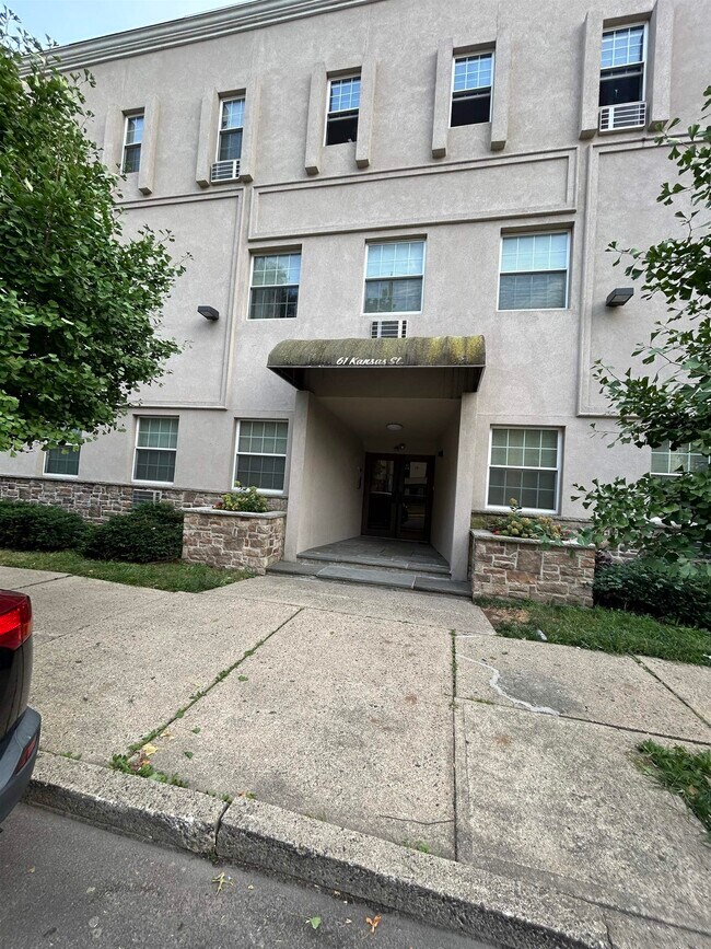 Building Photo - 61 Kansas St