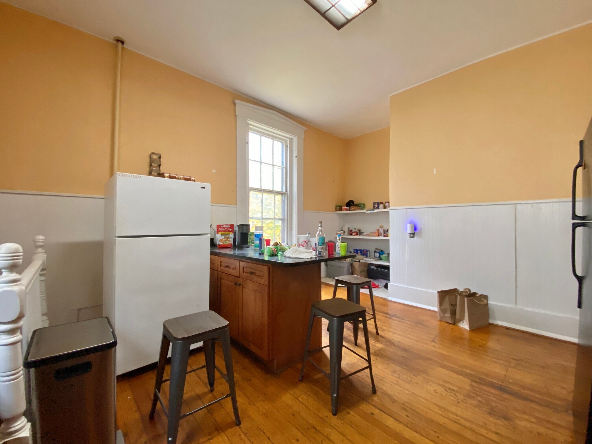 Building Photo - 139 Hillside St