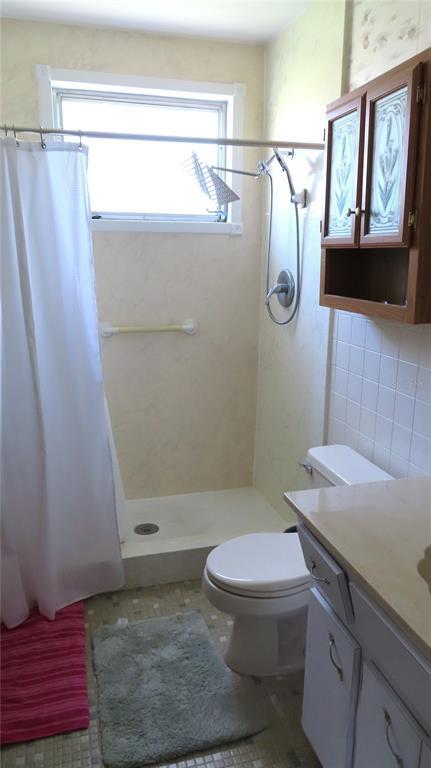 Building Photo - 2402 Ecuadorian Way