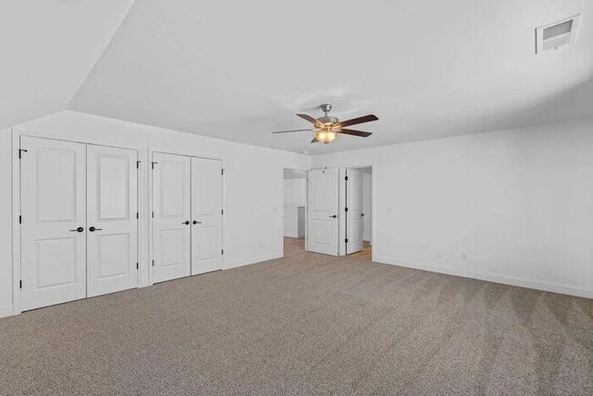 Building Photo - Charming 3-Bed, 3-Bath Home at James Creek – ONE MONTH FREE RENT!