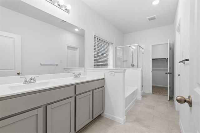 Building Photo - 2408 Lundy Cyn St