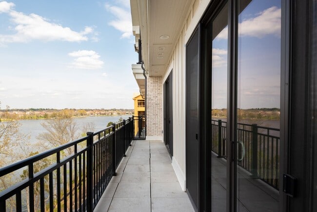 Building Photo - Lakefront Condo at Revery Point