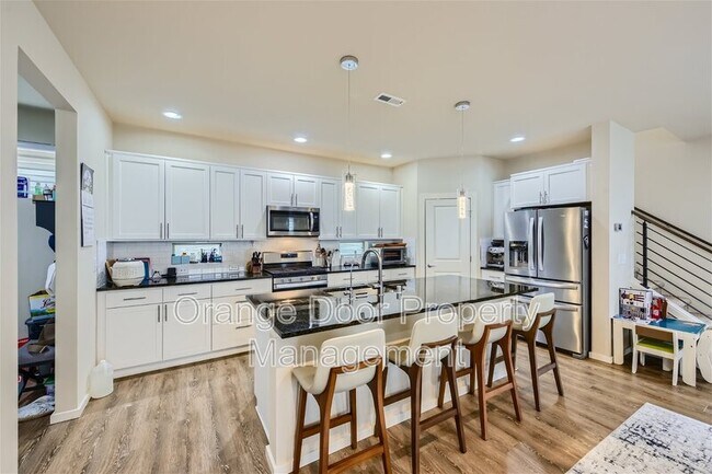 Building Photo - 32773 Maple Ave SE