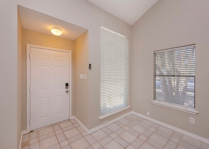 Building Photo - 12917 Meehan Dr