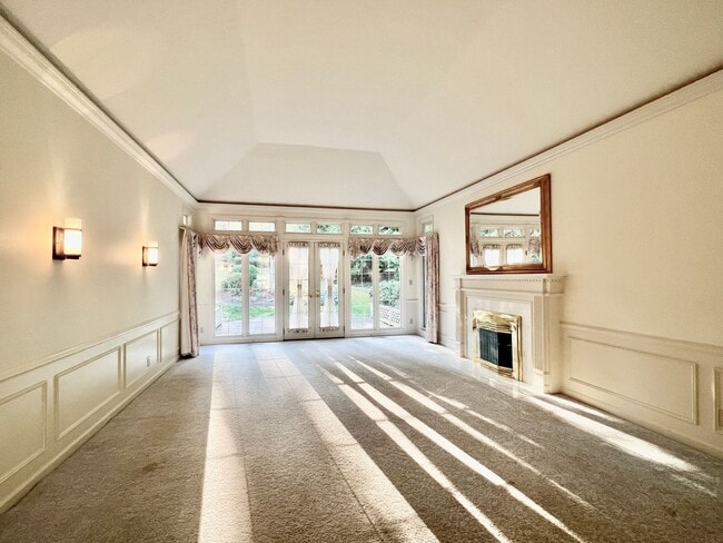 Building Photo - 13906 205th Ave NE