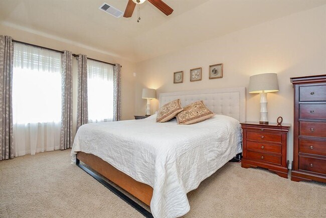 Building Photo - 3322 Aegean Dr