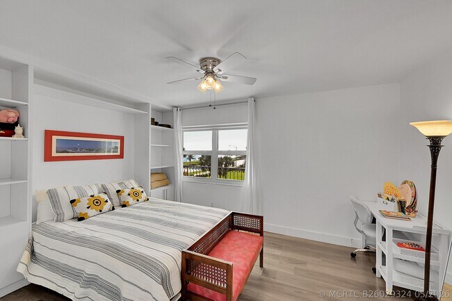 Building Photo - 2871 N Ocean Blvd