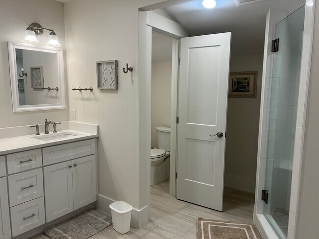 Building Photo - Briarwood Villa - One Level, Golf View