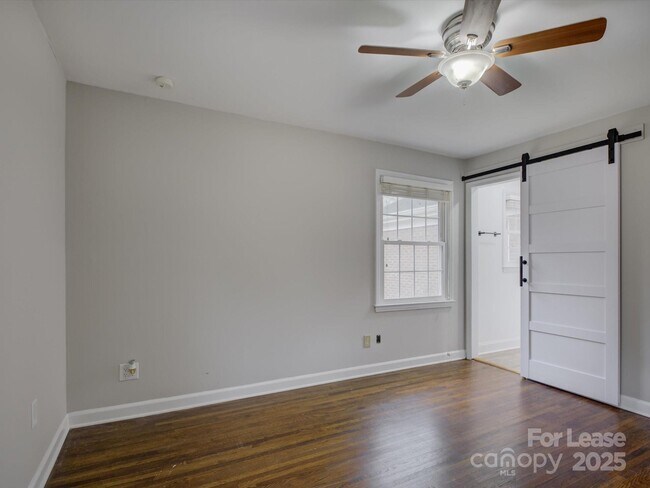 Building Photo - 6219 Colchester Pl