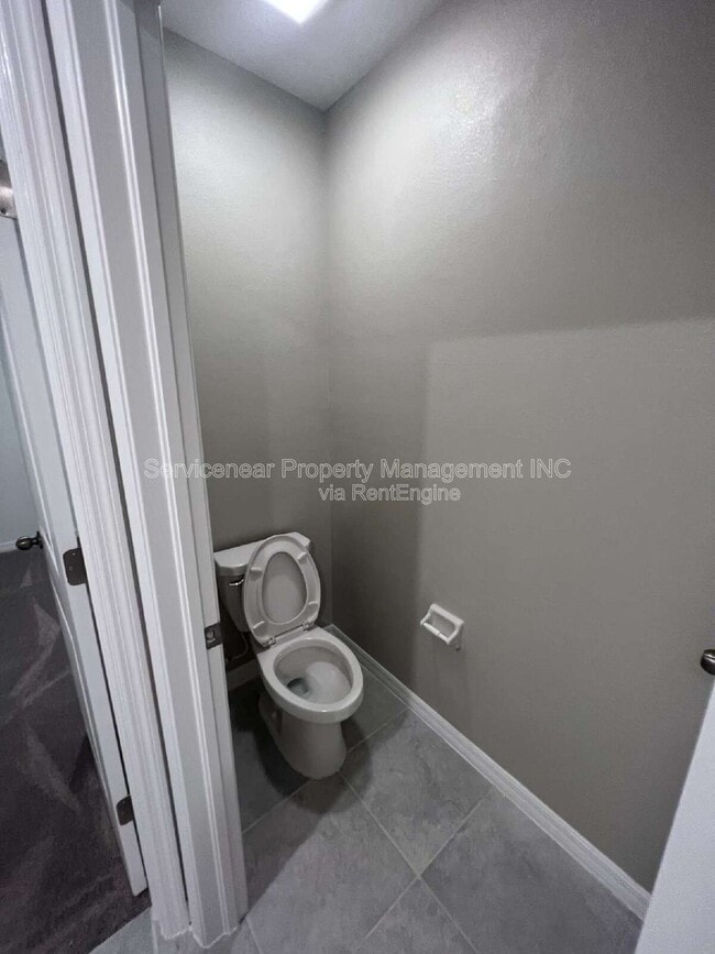 Building Photo - 7303 Canterbury Bells Ct