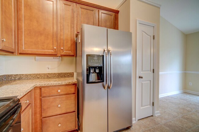 Building Photo - 3/BD - 2.5/BTH  Well Maintained Home in Li...