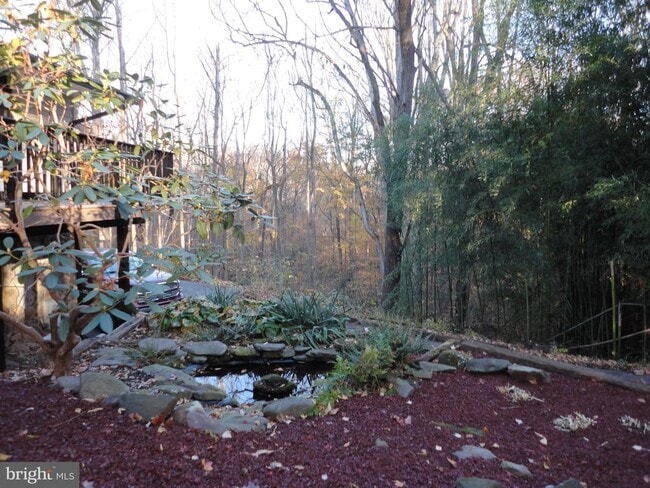 Building Photo - 814 Rustic Ln