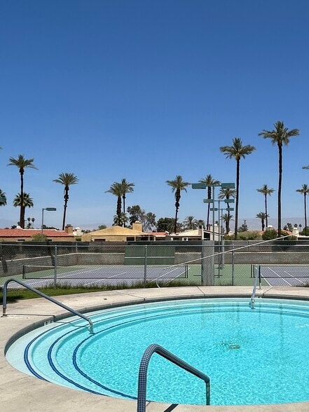 Building Photo - 74103 Catalina Way