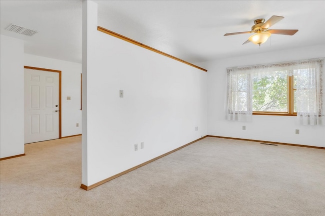 Building Photo - 21179 Hemlock St