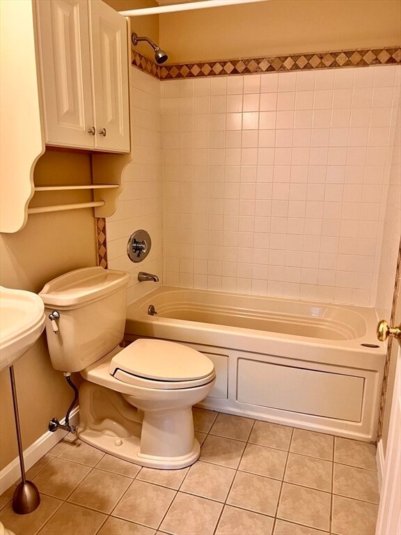 Building Photo - 180 Main St