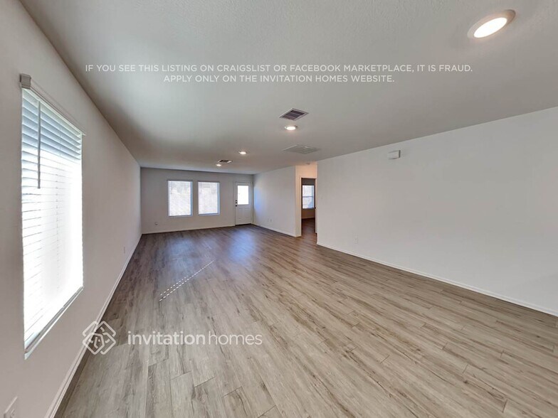 Building Photo - 24014 Laurel Farms Dr