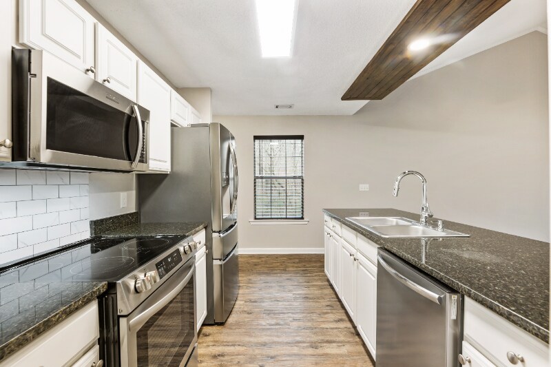 Building Photo - 4051 Hidden Hollow Dr