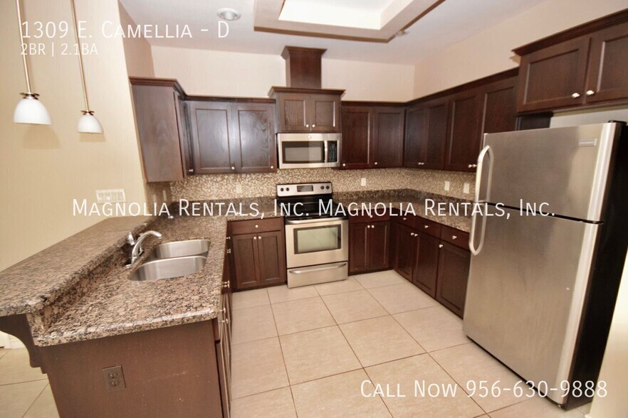 Building Photo - 1309 E. Camellia-D