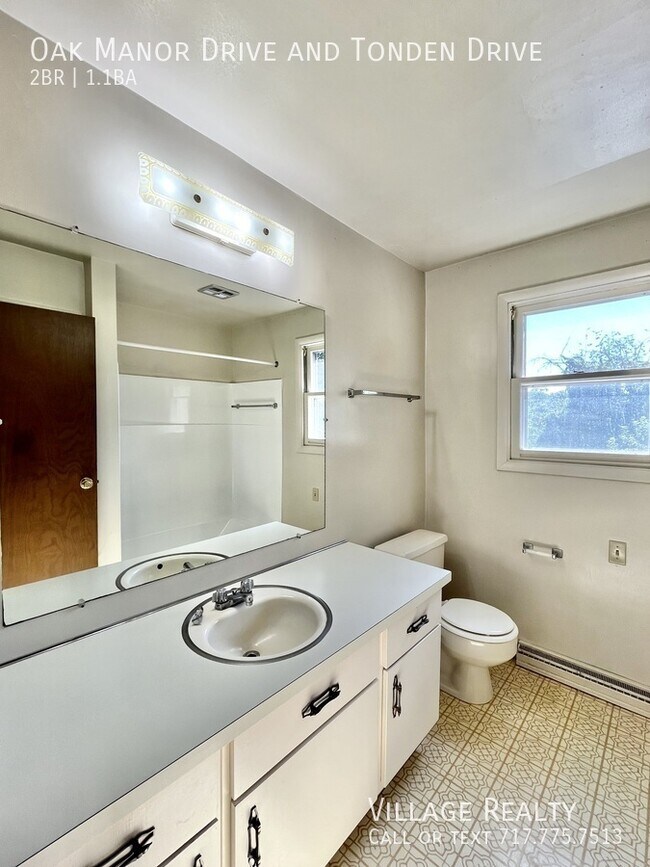 Building Photo - 188 Oak Manor Dr