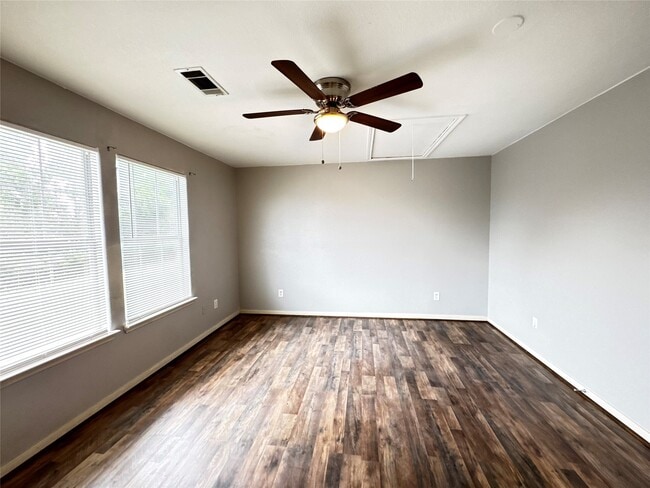 Building Photo - 2110 Turner Dr