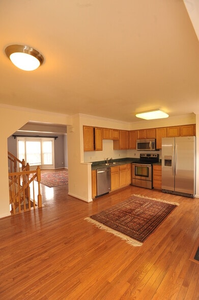 Building Photo - 6406 Lureta Ann Ln