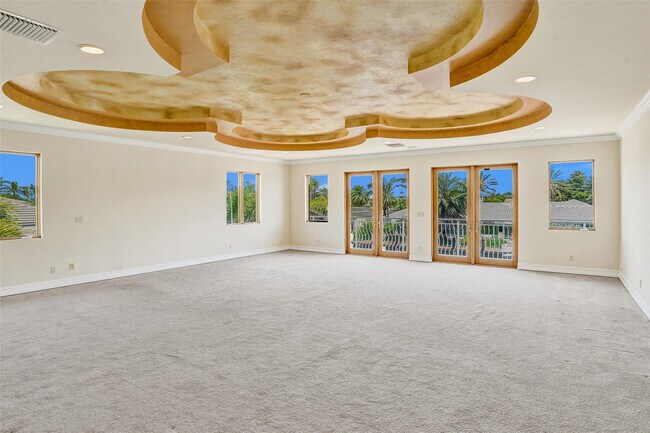 Building Photo - 3061 NE 43rd St