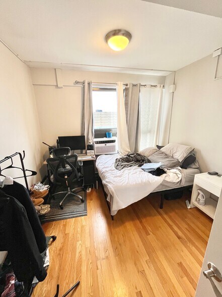 Building Photo - 12 Stoneholm St