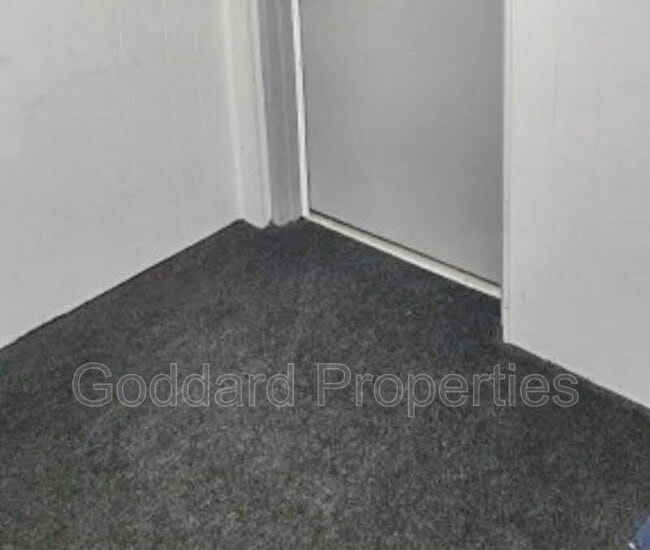 Building Photo - 479 Moores Mill Rd