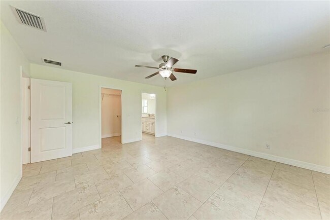Building Photo - 3560 Eldron Ave