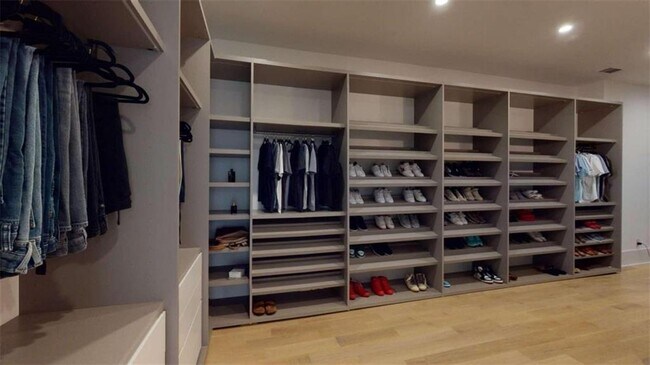 Building Photo - 3206 Arden Rd NW