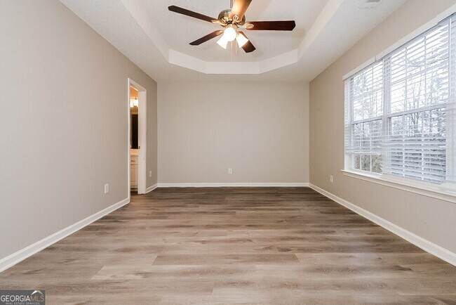Building Photo - 545 Wyntuck Dr
