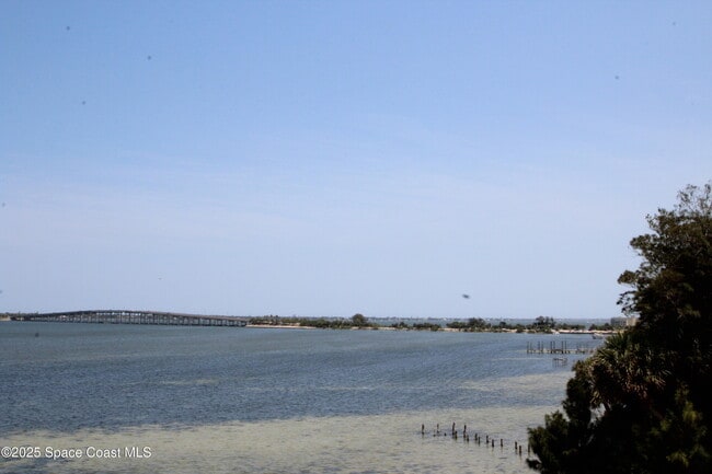 Building Photo - 1465 S Harbor City Blvd