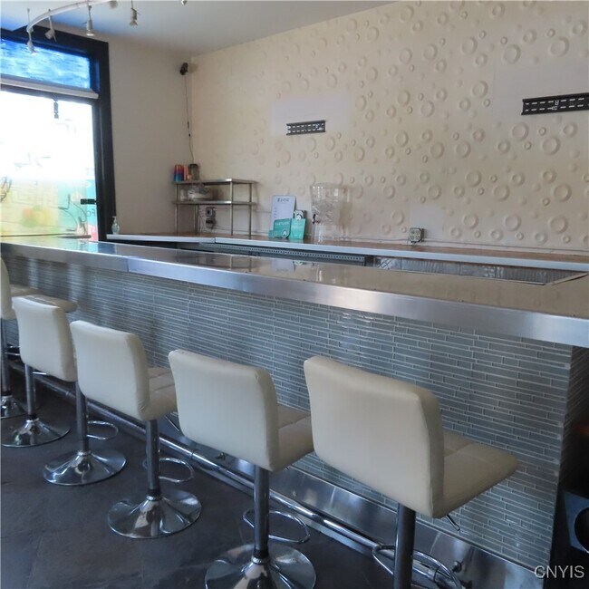 Building Photo - 600 Burnet Ave