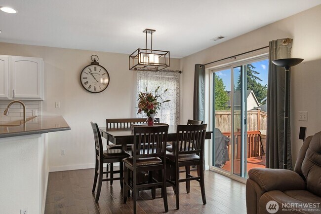 Building Photo - Gorgeous home in Snohomish available 9/15/2025