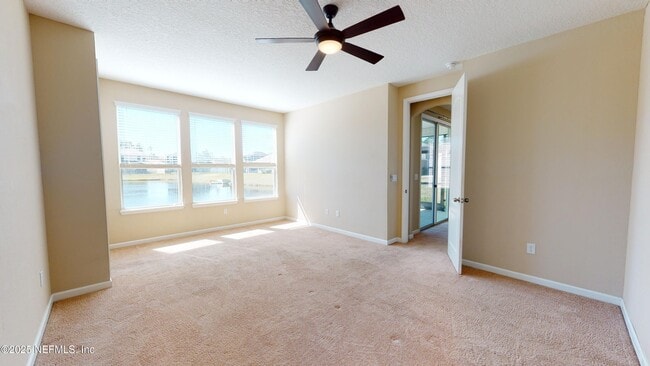 Building Photo - 15858 Lexington Park Blvd