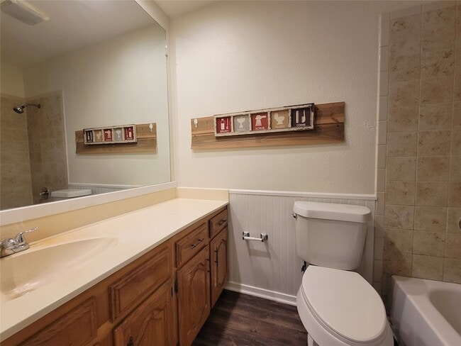 Building Photo - 1640 Stroud Ln