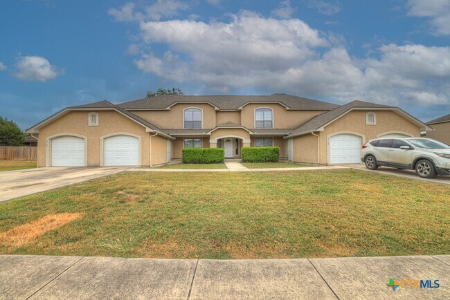 Building Photo - 3111 Douglas Fir Dr