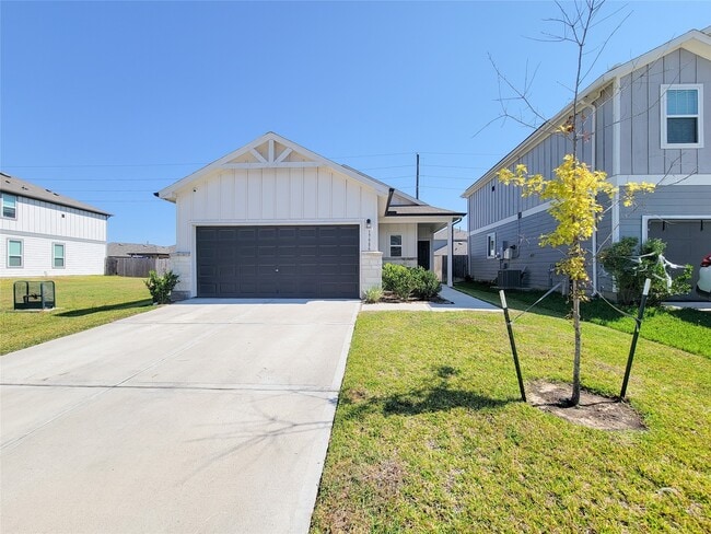 Building Photo - 17986 Plow Beam Dr