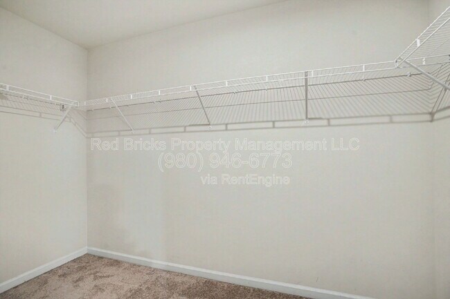 Building Photo - 5803 Camp Ct