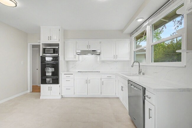 Building Photo - Rolling Hills Ranch House — Updated 3BR Home on a Massive Lot