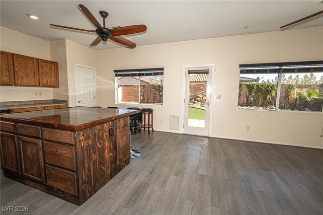 Building Photo - 4921 Novelli Pl