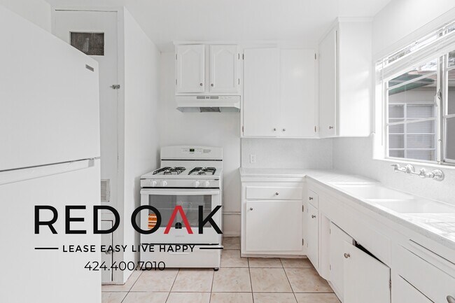 Building Photo - 609 W Foothill Blvd