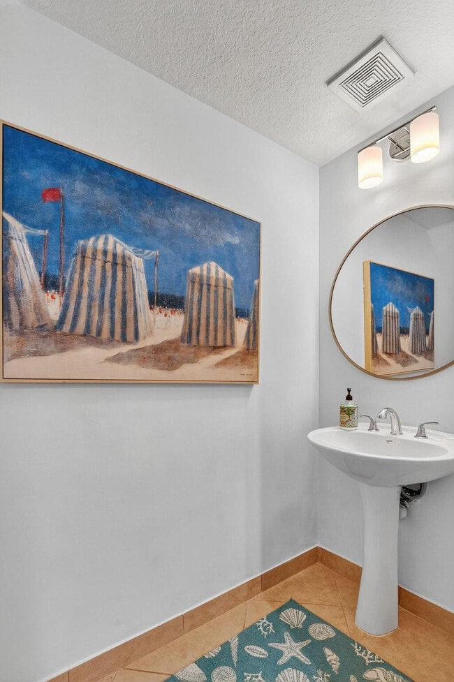 Building Photo - 22120 Majestic Woods Way