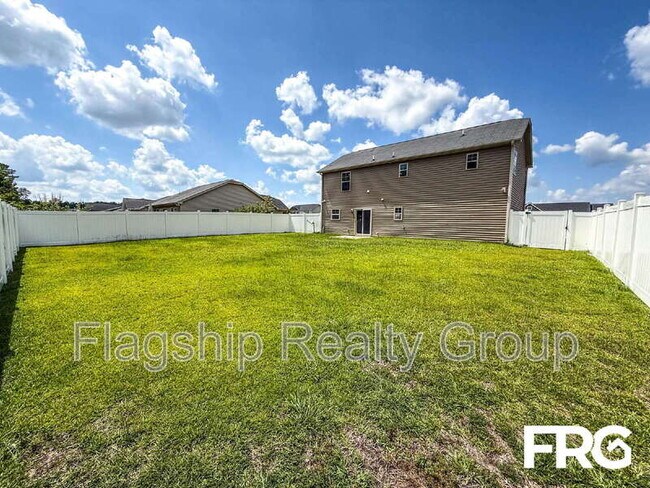 Building Photo - 1217 Teakwood Dr