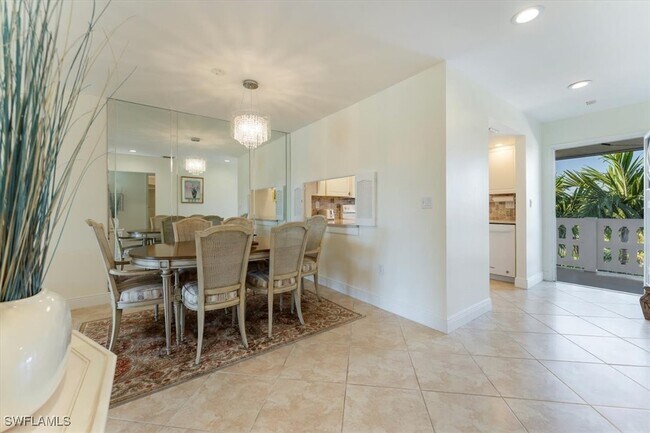 Building Photo - 315 St Andrews Blvd