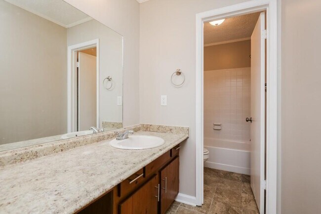 Building Photo - 5056 Rails Way