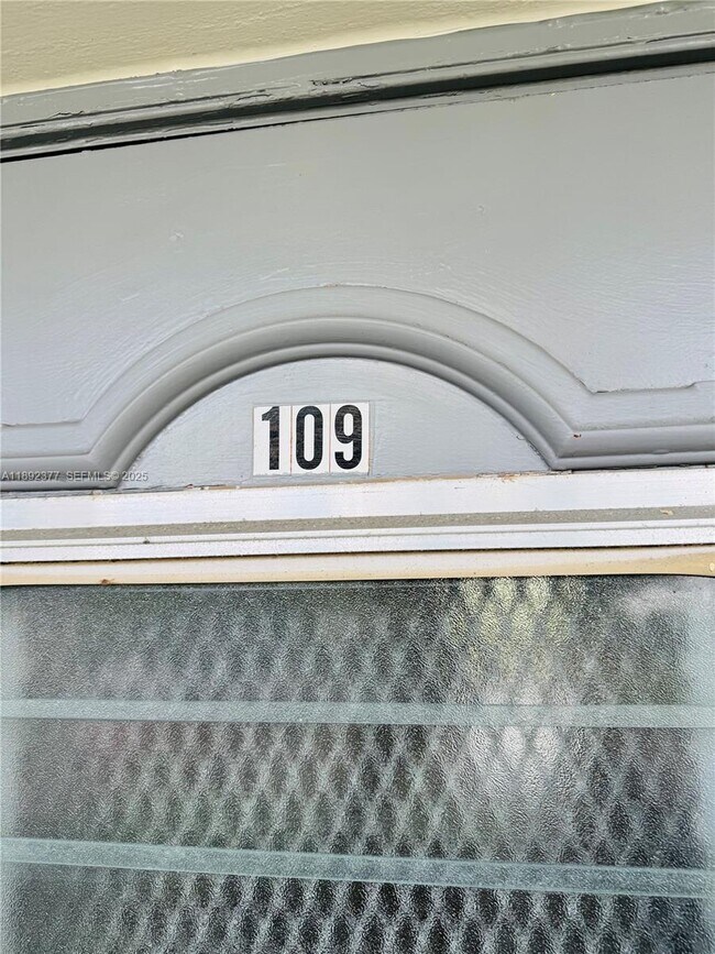 Building Photo - 8110 Sunrise Lakes Blvd