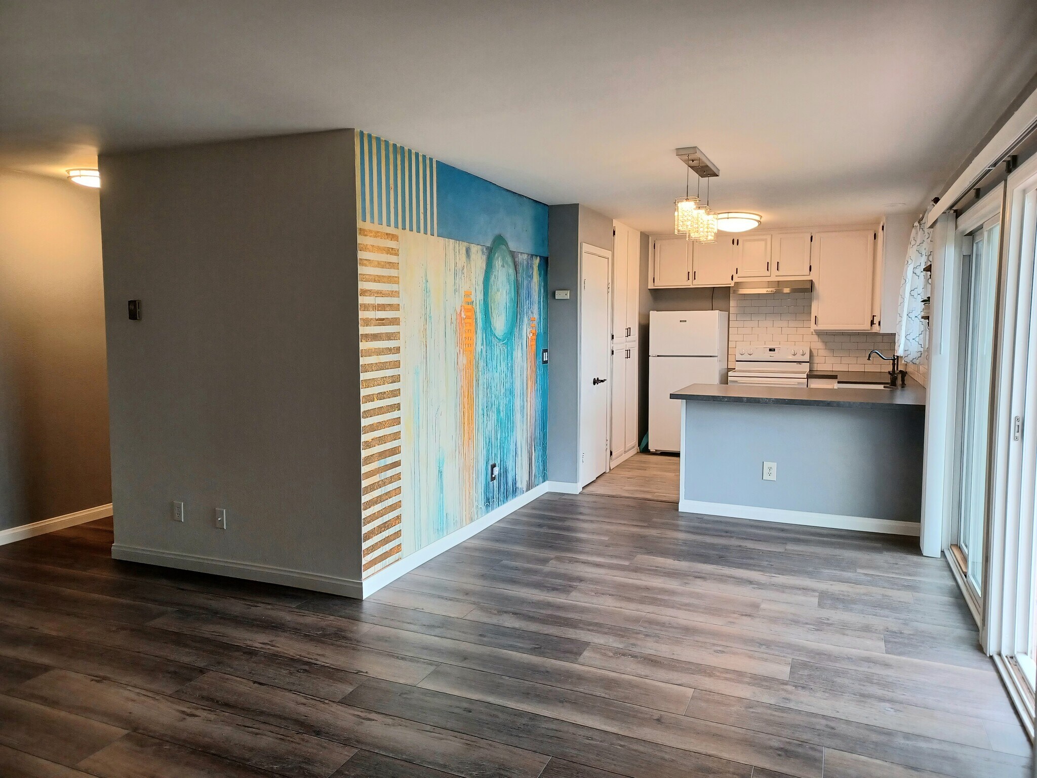 Building Photo - 3664 Clairemont Dr